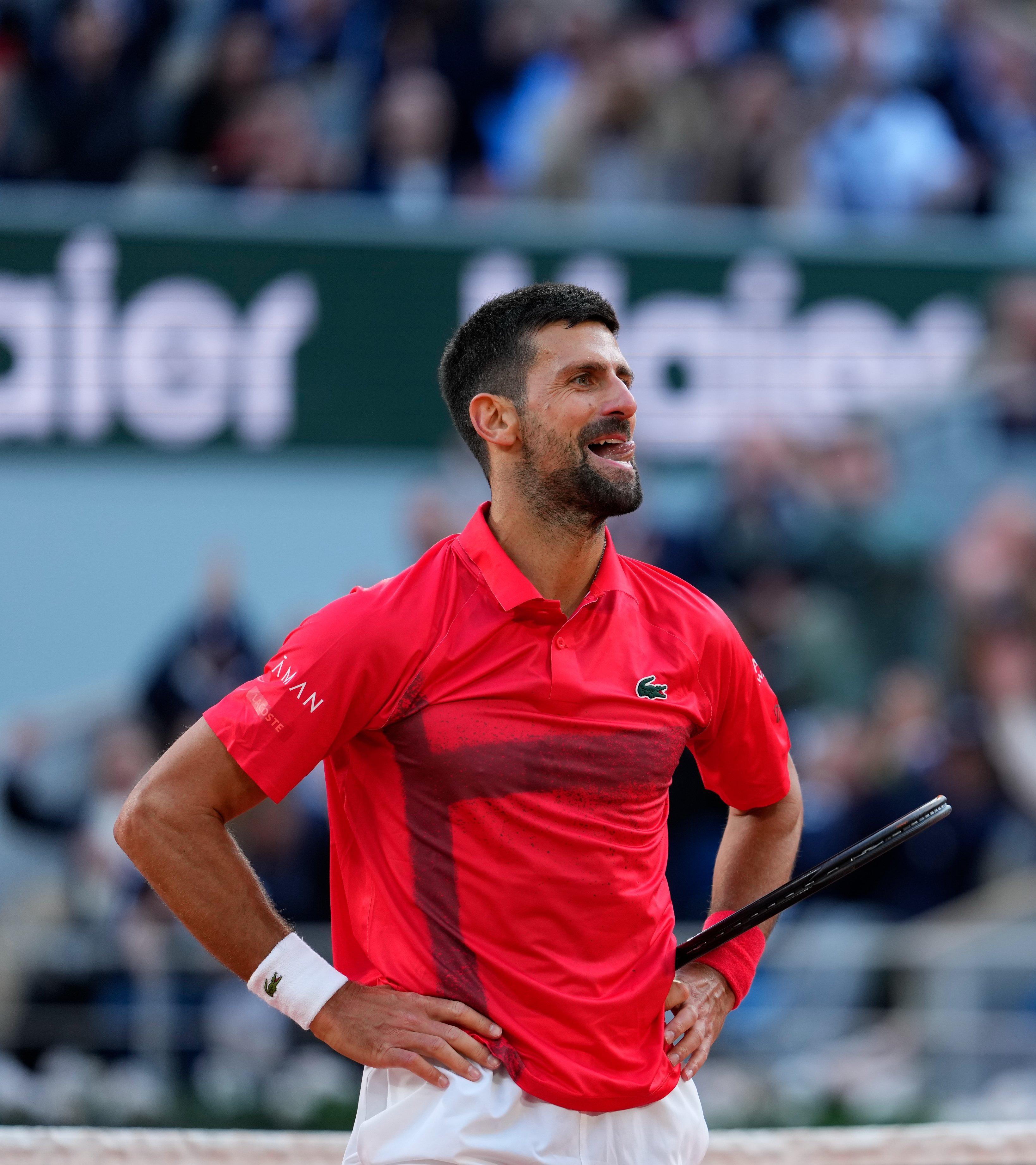 九游正版入口-德约科维奇重返赛场，最后时刻胜出首场状态出色，巴塞罗那观众沸腾！-九游正版入口